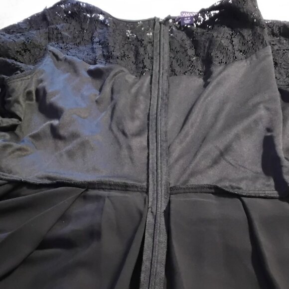 22W Roamans Black Laced Overlay Peplum Blouse - Picture 7 of 7